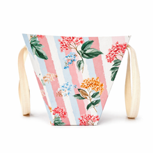 Cargar imagen en el visor de la galería, Basket Bloom Stripes
