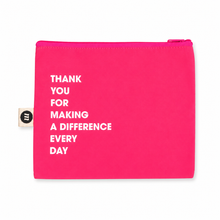 Cargar imagen en el visor de la galería, Pouch Grande Día del Maestro Rosa Neon
