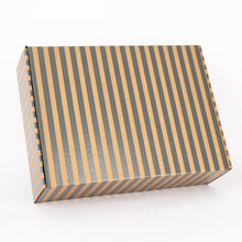 Cargar imagen en el visor de la galería, Caja Bookcase Rayas
